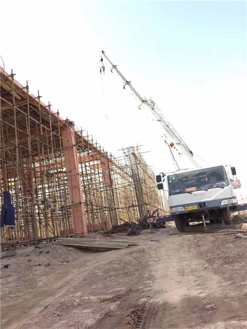 洛江区25 吨、50 吨吊车怎么选？多大重量 / 半径适合对应车型？