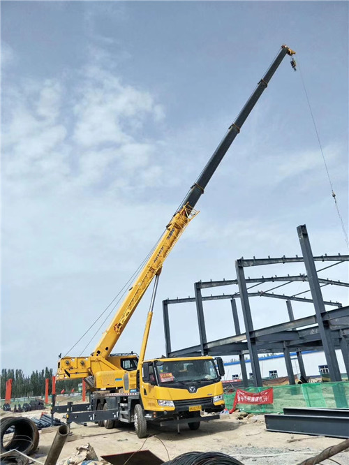 洛江区超高层建筑钢结构吊装案例